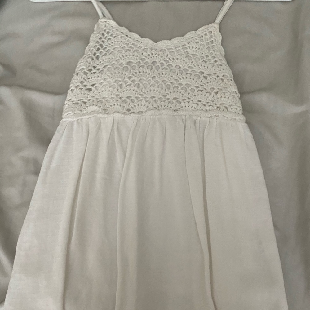 Crochet detail tank top